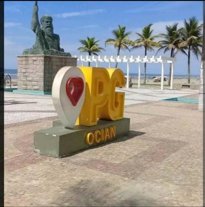 Apartamento 2 Dormitorios E Sacada Gourmet Frente Ao Mar برايا جراندي المظهر الخارجي الصورة